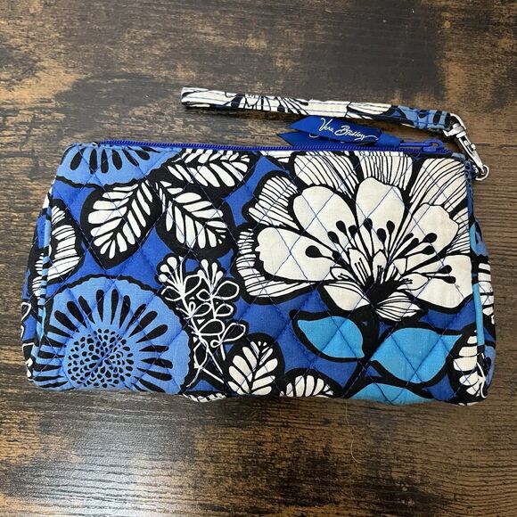 Vera Bradley Push Lock Wristlet Clutch – Blue Bayou Floral Print - Picture 3 of 5